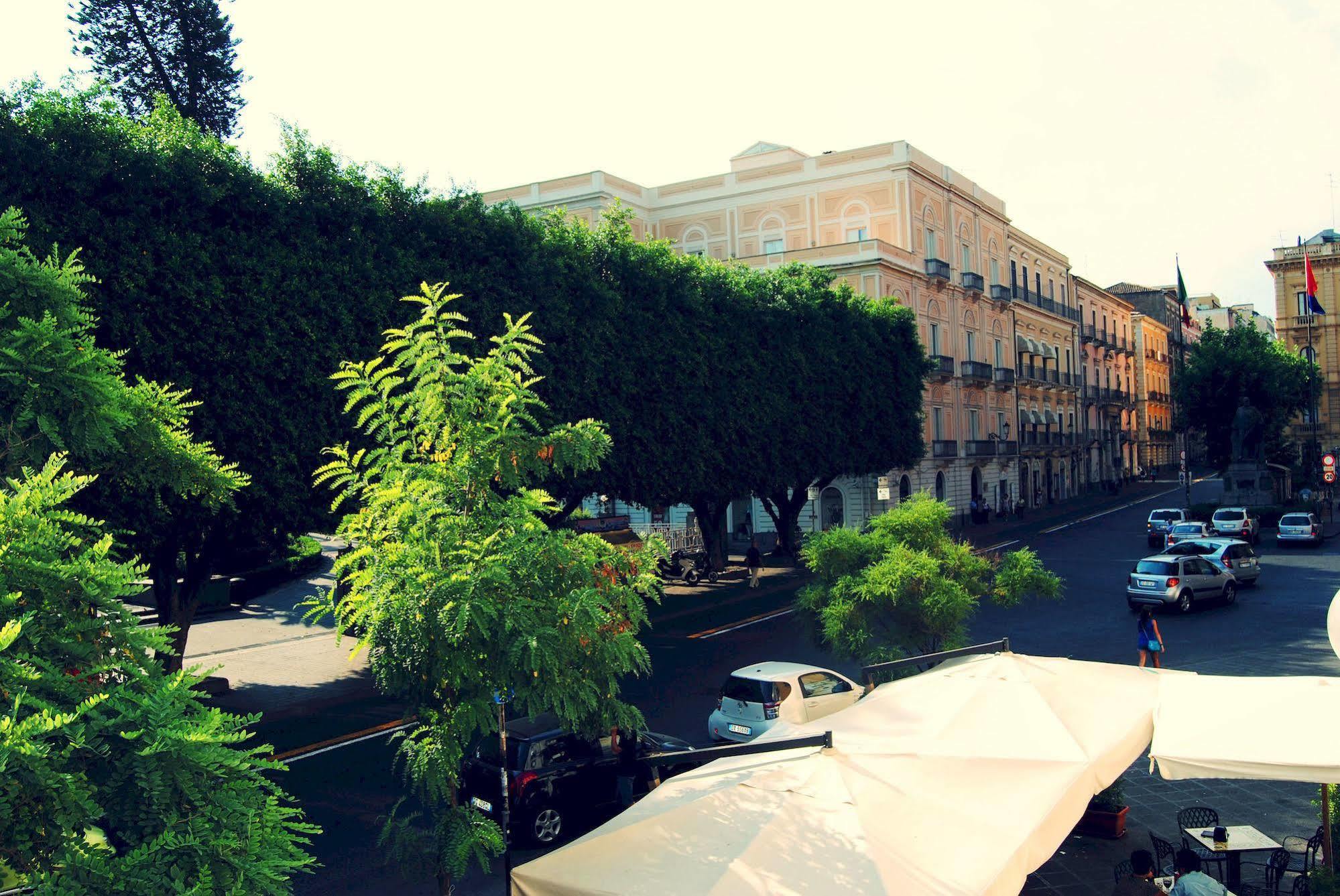 B&B Massimo Centro Катания Екстериор снимка